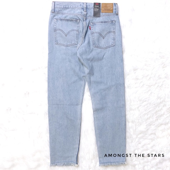 Levi’s Wedgie Fit Distressed Tapered Leg Jeans - Picture 7 of 8